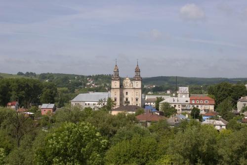 Костел і монастир отців Бернардинців