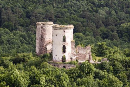 Chervonohrad Castle