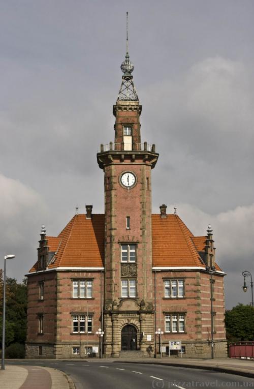 The building of the Port Administration