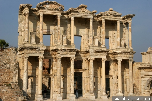  Library of Celsus in Ephesus