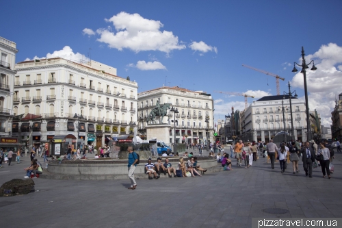 Площадь Puerta del Sol