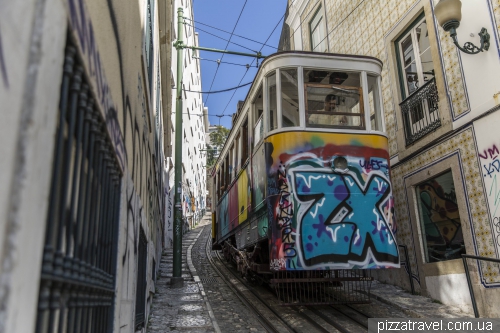 Lisbon, Lavra Funicular