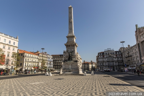 Lisbon, Restauradores Square