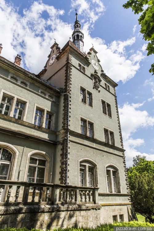 Замок-палац графів Шенборнів