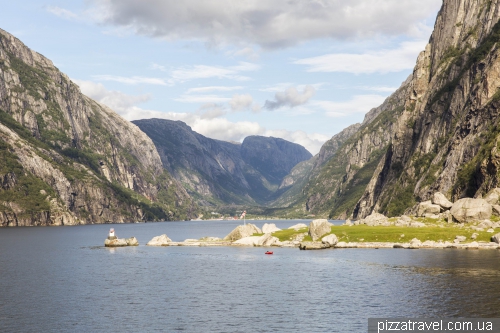 Cruise on the Lysefjord