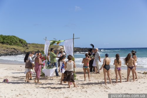 Wedding on the Anakena beach