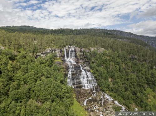 Tvindefossen Waterfall