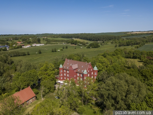 Замок Спайкер (Schloss Spyker)