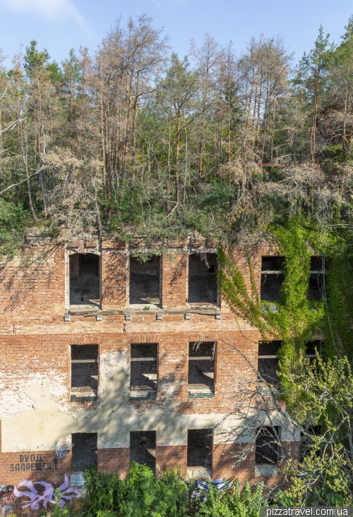 Abandoned Hospital Beelitz-Heilstatten