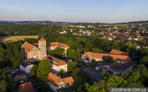 Замок Браке (Schloss Brake)