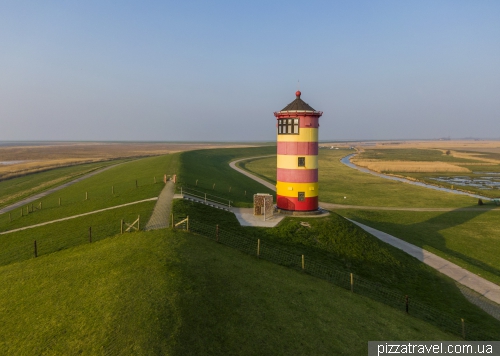Pilsum Lighthouse (Pilsumer Leuchtturm)