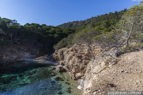 Пляж Моньо (Cala d'en Monjo)