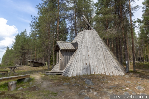 Олений парк Салла (Salla Reindeer Park)