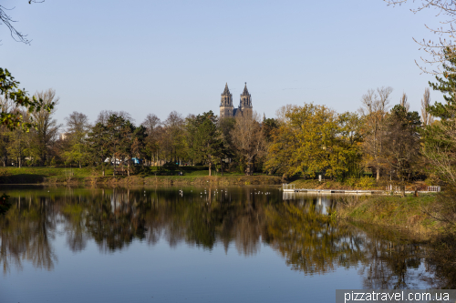 Autumn stroll in Magdeburg