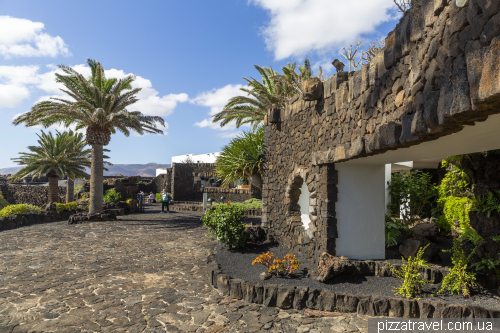 Печера Хамеос-дель-Агуа (Jameos del Agua)