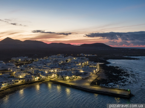 Famara beach