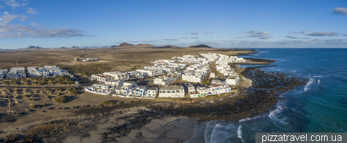 Famara beach