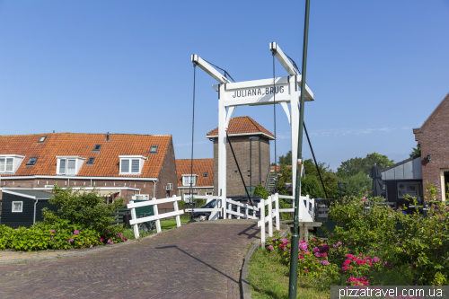 Marken