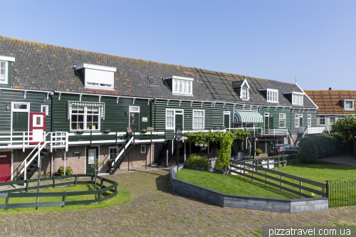 Marken