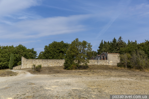 Цвинтар біля Вальяйлі (Vagliagli)