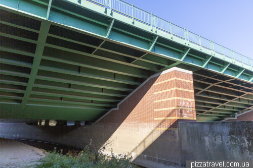 Water bridges in Hannover