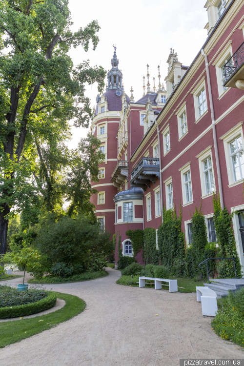 Дворец и парк в Бад Мускау (Bad Muskau)