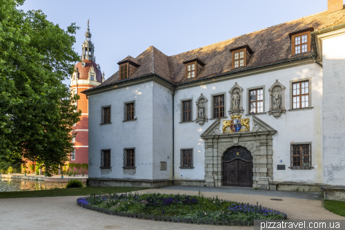 Дворец и парк в Бад Мускау (Bad Muskau)