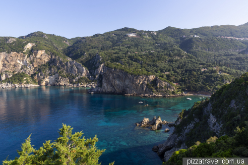 Монастырь Палеокастрица (Paleokastritsa) на Корфу