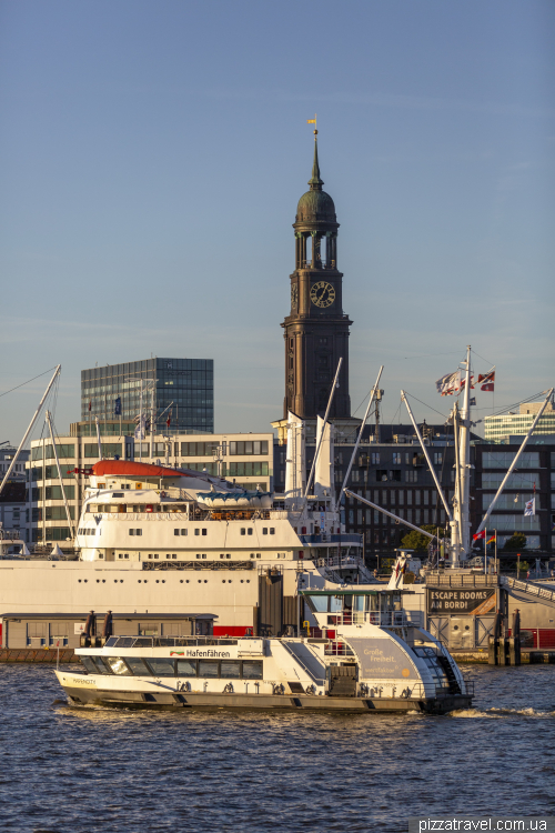 Hamburg viewpoint near the theater