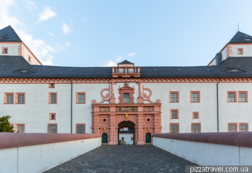 Замок Аугустусбург (Schloss Augustusburg)