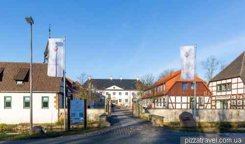 Замок Бенкхаузен (Schloss Benkhausen)