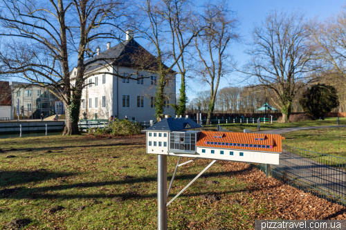 Замок Бенкхаузен (Schloss Benkhausen)