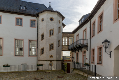 Замок Вильденфельс (Schloss Wildenfels)