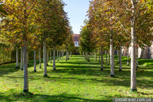 Замок і парк Ліхтенвальде (Schloss und Park Lichtenwalde)