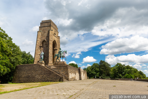 Монумент Кайзеру Вильхельму около Дортмунда (Kaiser-Wilhelm-Denkmal)