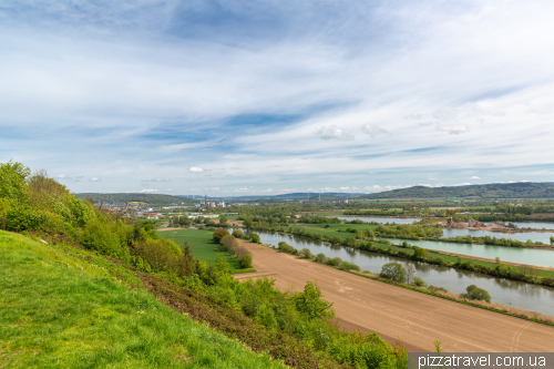 Рододендроны в парке Орберг (Ohrberg), Еммерталь