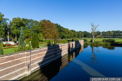 Замок Хесвейк (Kasteel Heeswijk)