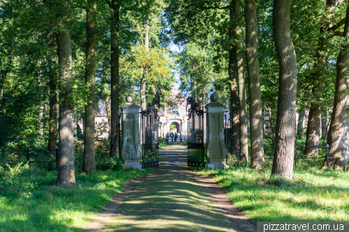 Замок Хесвейк (Kasteel Heeswijk)