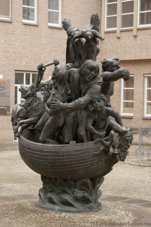 Скульптура в Гамельне