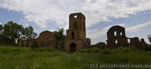 Korets Castle ruins